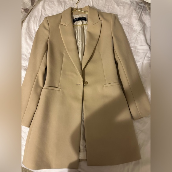 Zara Long Blazer with shoulder pads - Picture 1 of 5